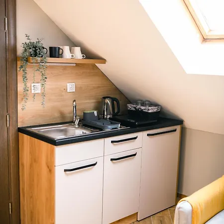 Turista-apartmani U Centru Sa Parkingom Appartamento