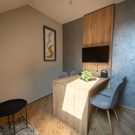 Appartamento Turista-apartmani U Centru Sa Parkingom